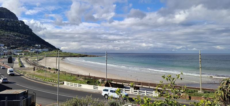 To Let 1 Bedroom Property for Rent in Glencairn Western Cape